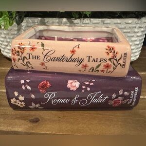 NWT Book Candle The Canterbury Tales and Romeo & Juliet Ceramic Candle